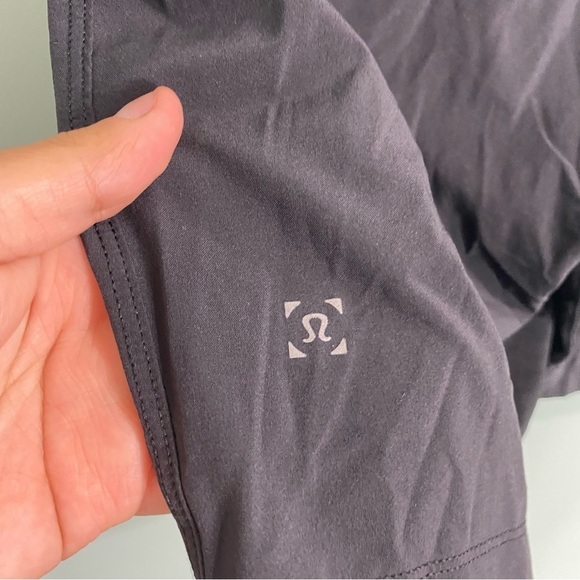 Lululemon THE Short‎ Black Linerless Sz M M7Y48S - Picture 4 of 4